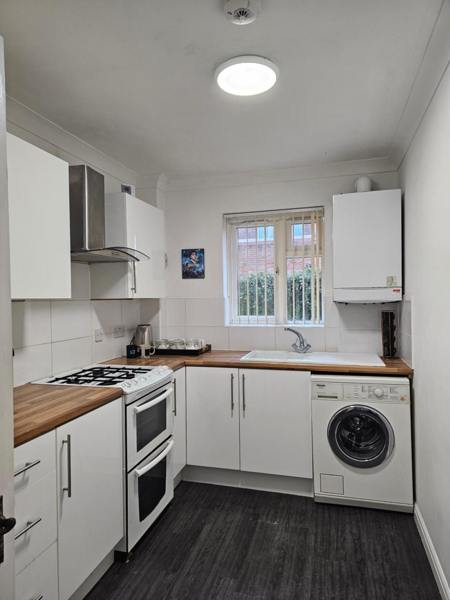Harry Potter Hogwarts Apartment Watford  Esterno foto